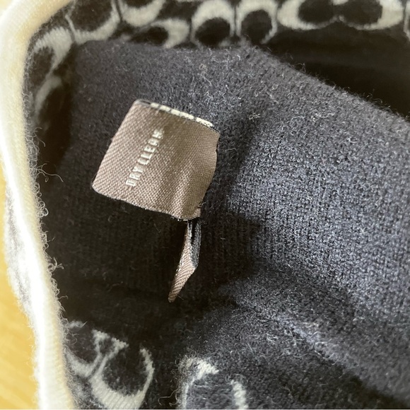 Coach Black Wool Cc Logo Beanie Hat - Picture 3 of 3